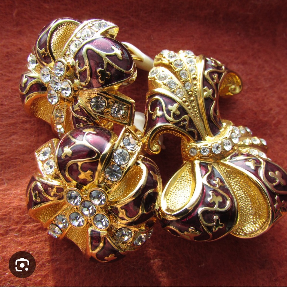 EDGAR BEREBI Gold and Maroon Enamel Brooch Set